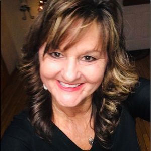 Meet your Posher, Deanna